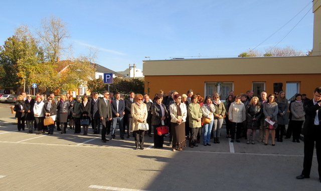Átadták a felújított felnőtt háziorvosi rendelőt 10